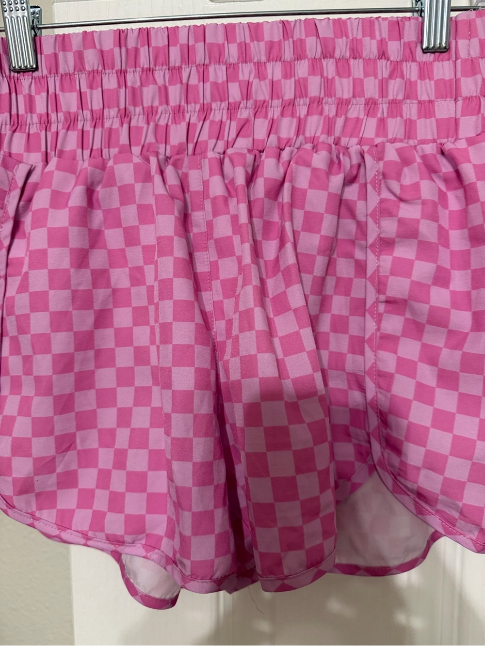 Pink Lily Pink Checkerboard athletic shorts size medium